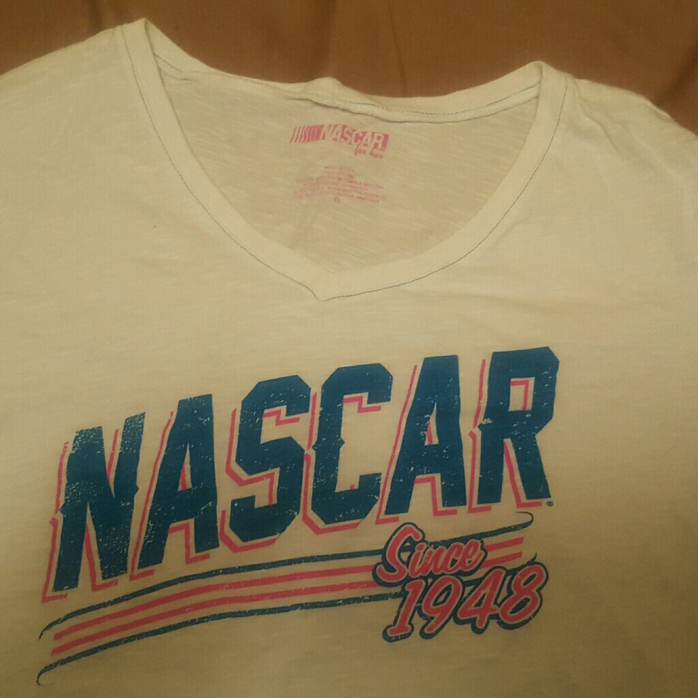 -NEW White Nascar for her Size XL